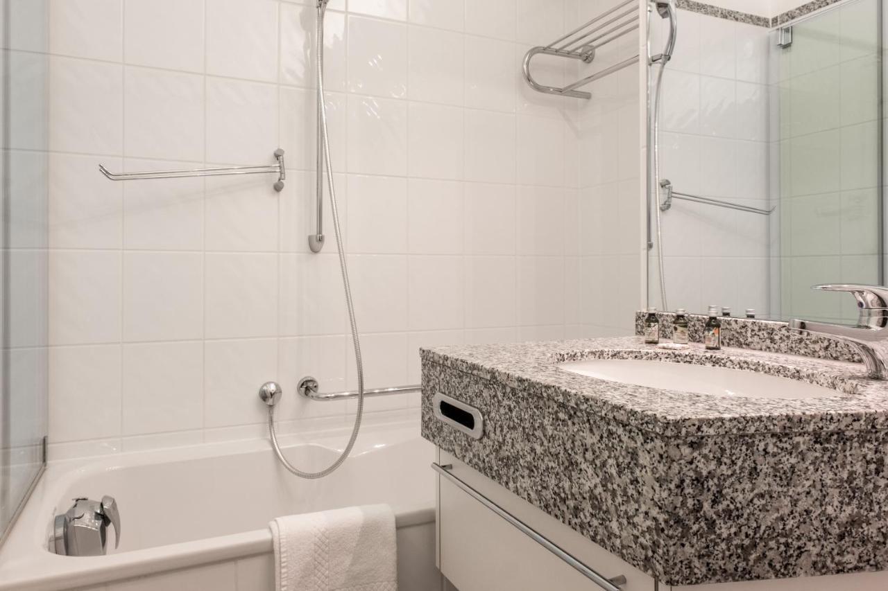 Apartment Alpenrose 2.5 Mit Mitbenutzung Spa & Wellness - Griwa Rent Ag Беатенберґ Екстер'єр фото